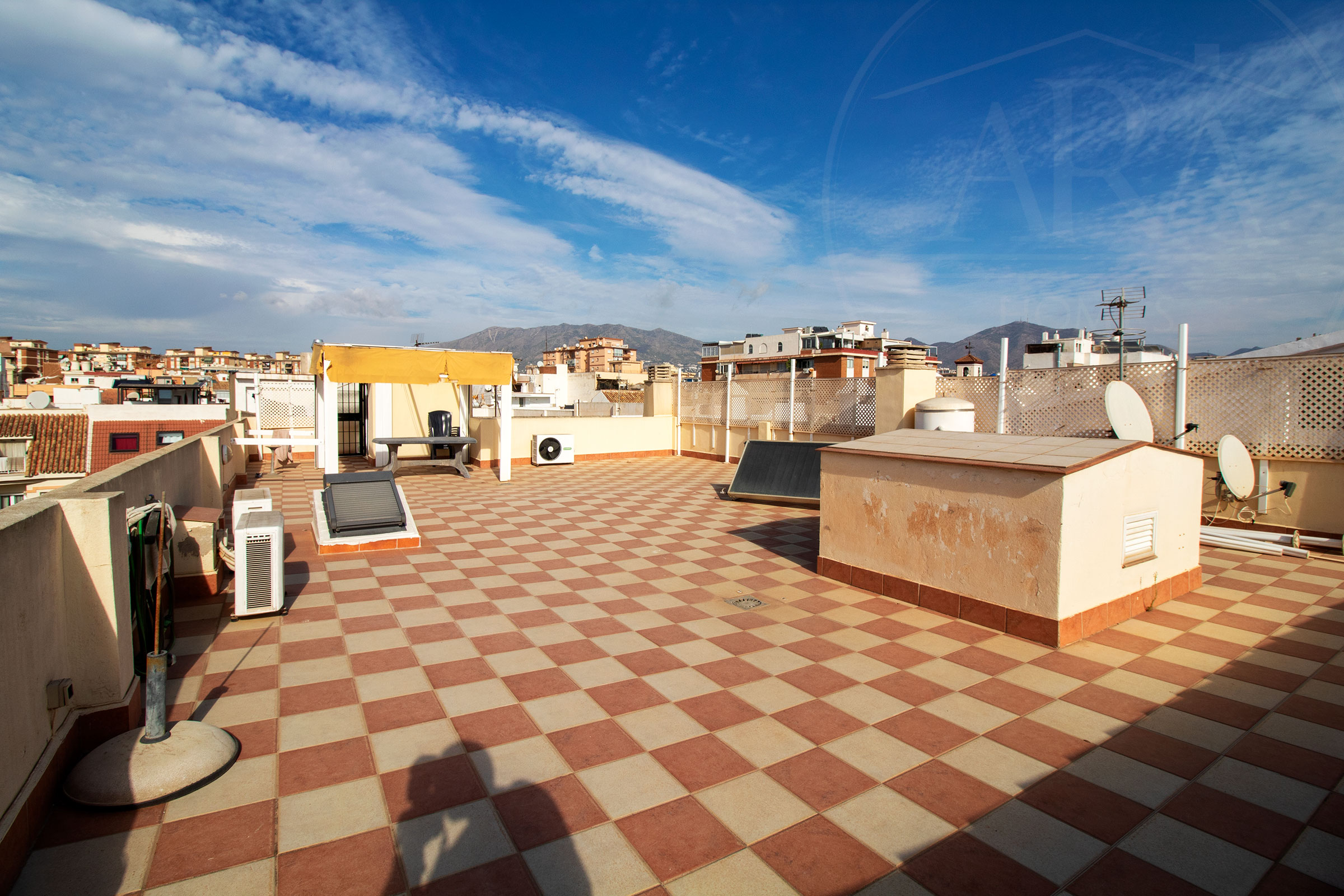 Duplex penthouse for sale at Fuengirola.